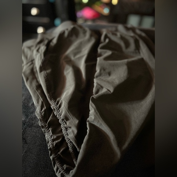 Velocity woman’s Black Joggers NWOT Size L - Picture 8 of 8